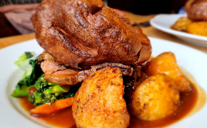 Study: Typical roast dinner sprayed with 'astonishing cocktail' of over ...