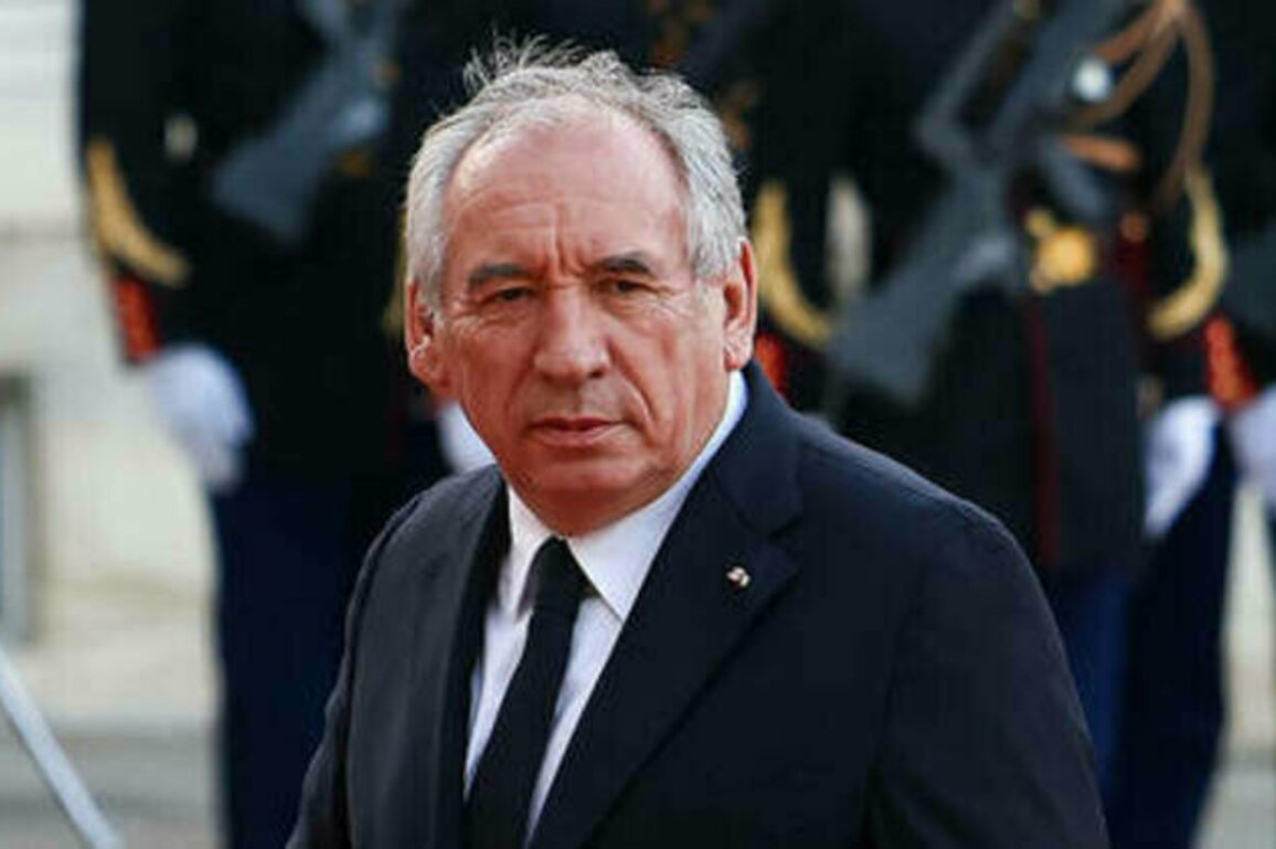 French debt ballooning by 5,000 a second - PM