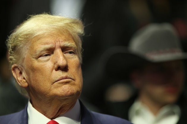 Trump wants to be handcuffed in court media