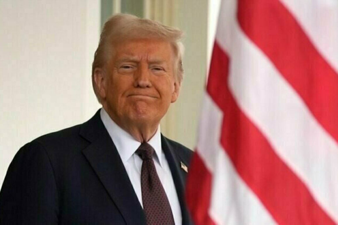 Trump signs order designating English official US language
