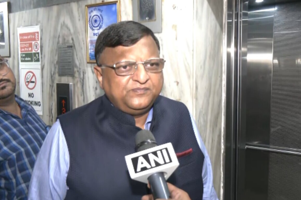 West Bengal government appoints CEO Manoj Kumar Agarwal as state's Chief Secretary