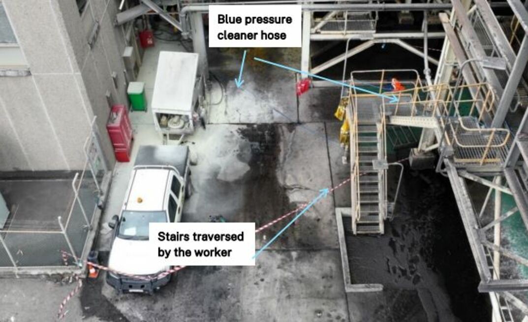 An annotated image of the site showing the ute and trailer containing pressure cleaner.