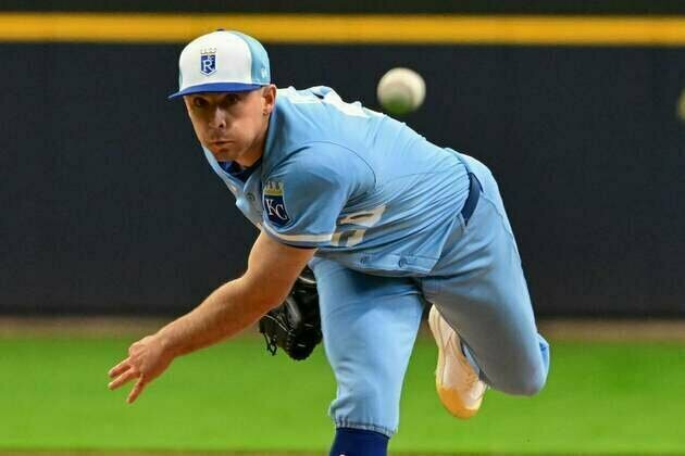 Kris Bubic back on track as Royals beat winless Brewers