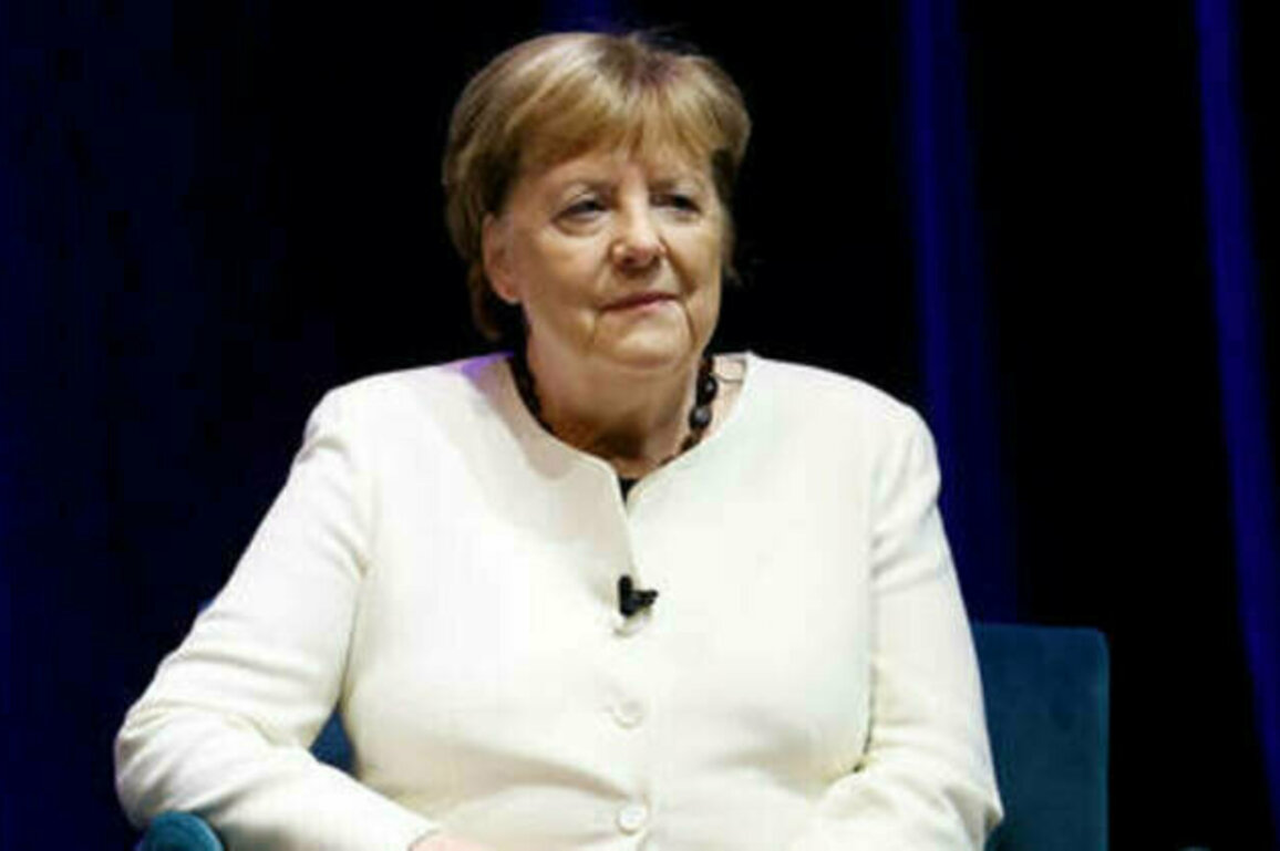 Merkel slams 'Putinversteher' witch hunts