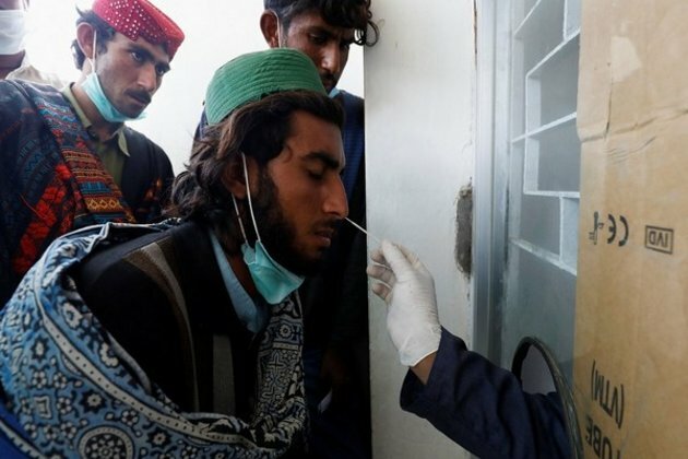 Pakistan rules out lockdown despite record highest daily COVID-19 cases