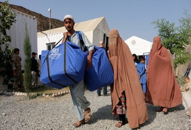 At least 4,000 Afghan refugees returned to country from Iran