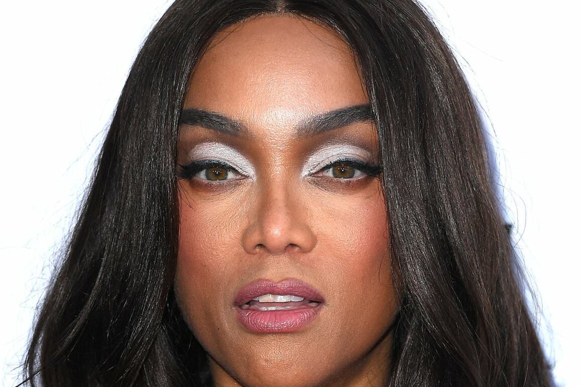 What has Tyra Banks done to her face&quest; Supermodel, 51, looks unrecognizable at fashion gala