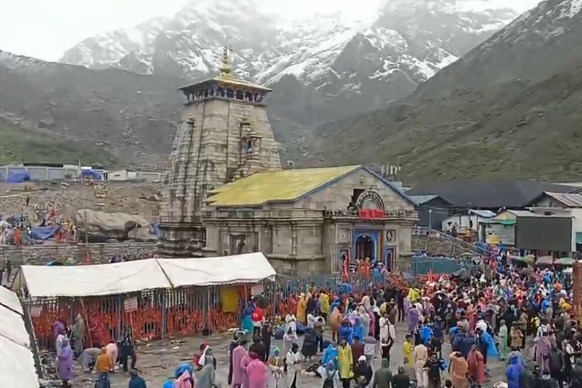 "Movement of pilgrims on Kedarnath route resumed after rainfall stopped": Rudraprayag DM Vishal Mishra