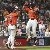 Cam Smith (2 HRs, 4 RBIs) drives Astros past Padres