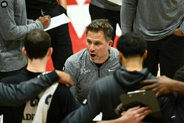 Saint Joseph's coach Billy Lange leaves for job with Knicks