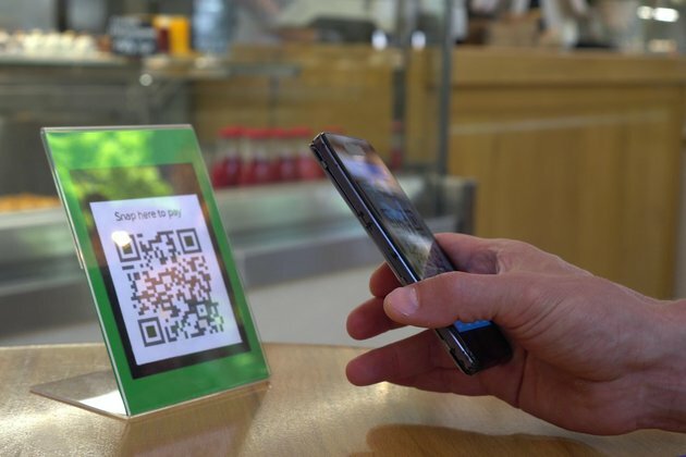 Going cashless isn&#039;t straightforward. Ask Sweden, or Zimbabwe