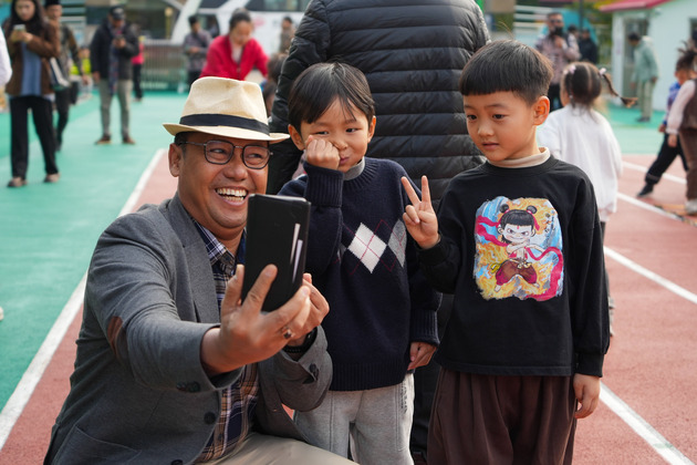 LensToLens | Indonesian village chiefs learn from China's experience in rural governance