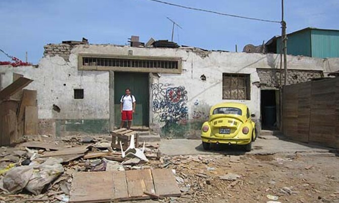 The Peruvian poor living with the dead The Peruvian poor living with the dead