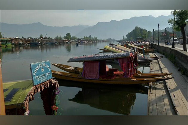 J-K: Tourists feel 'safe' in Srinagar, Pahalgam deserted after terror attack