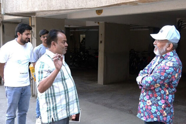 Annu Kapoor meets a special fan from Bareilly