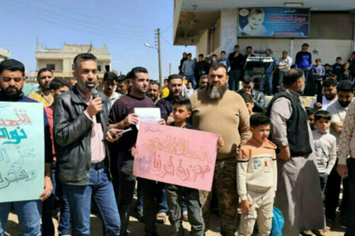 Protests in Daraa condemn Israeli attacks