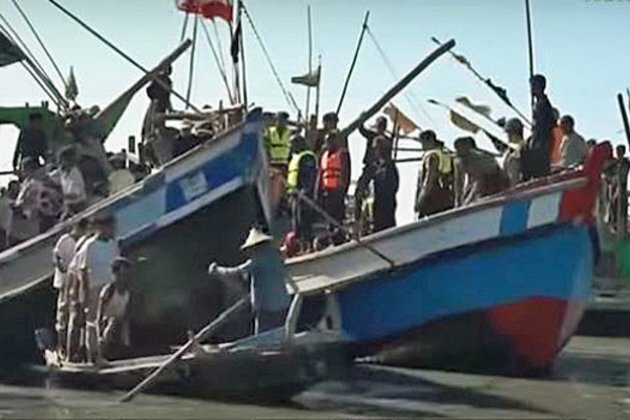 Myanmar Navy Detains 50 Rohingya Who Were Trying to Leave Country