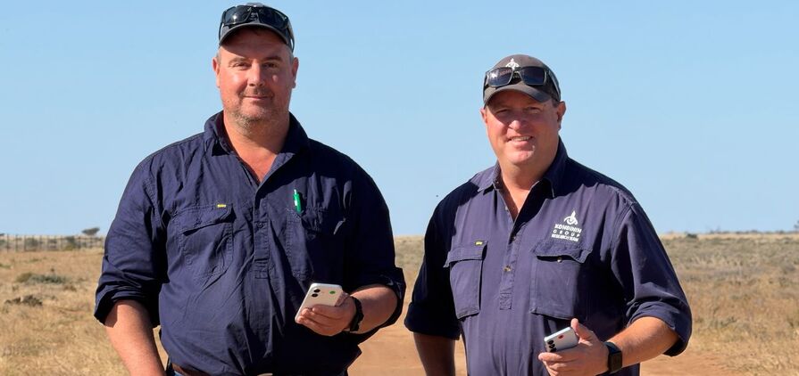 Kondinin Group engineers, Josh Giumelli and Ben White, put several popular 4G phones to the test. 