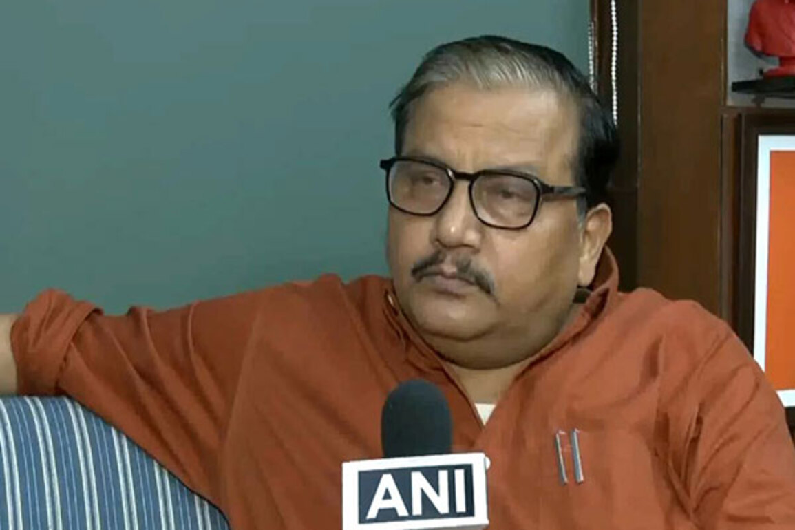 "No burning question was answered": RJD's Manoj Jha on ECI's press conference