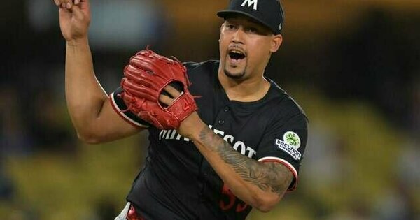 Reports: Phillies pay two Top 100 prospects for Twins' Jhoan Duran