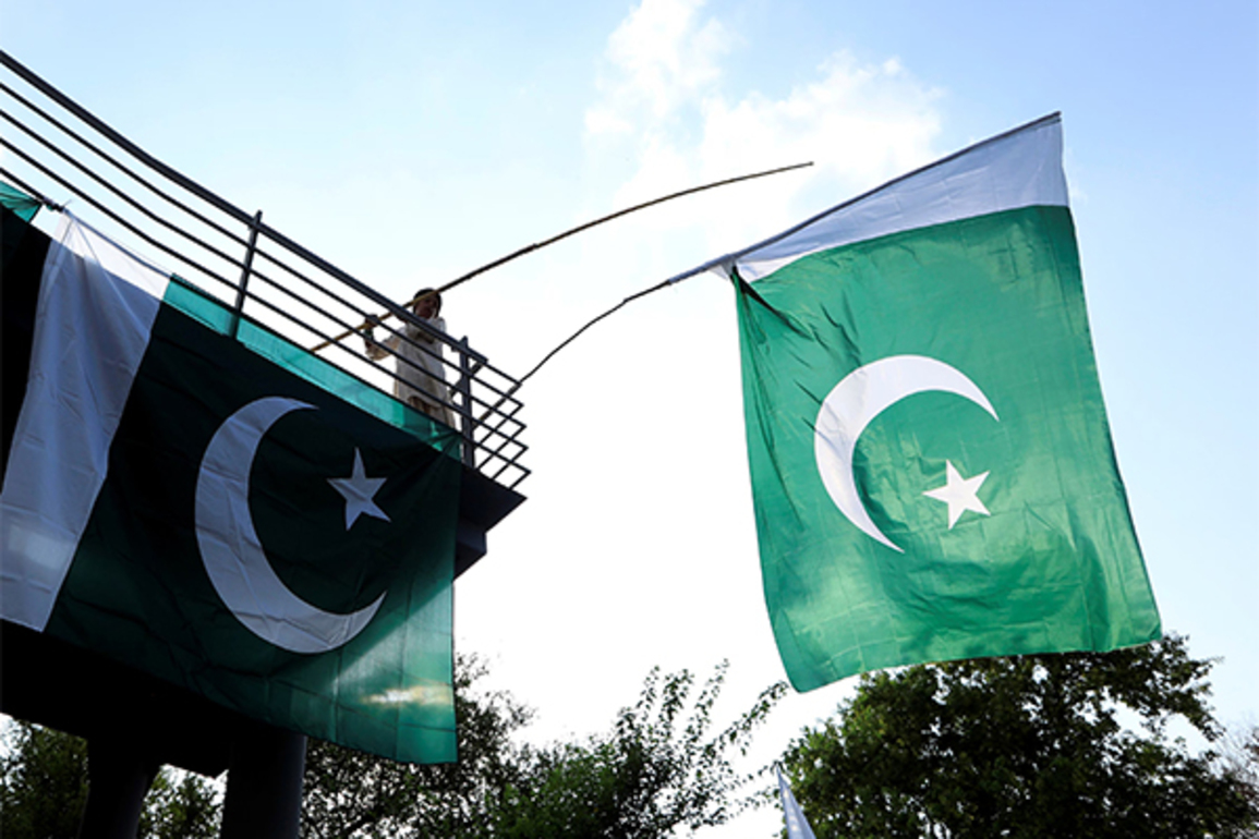 Pakistan falls short of 3 key IMF targets, missing revenue benchmarks for $7 billion bailout package's 2nd review