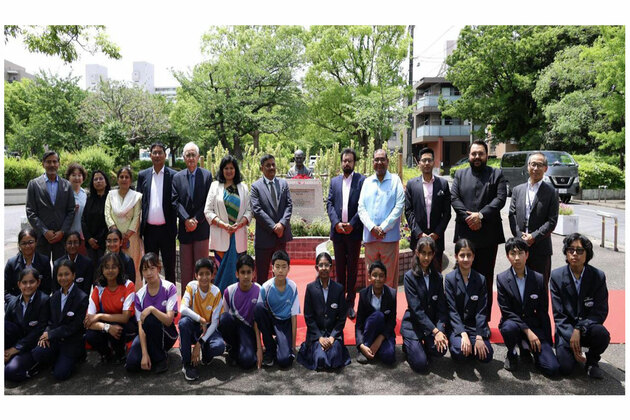 "Will present India's stand on the new-normal," says MP Sanjay Jha as outreach delegation offers floral tribute to Mahatma Gandhi