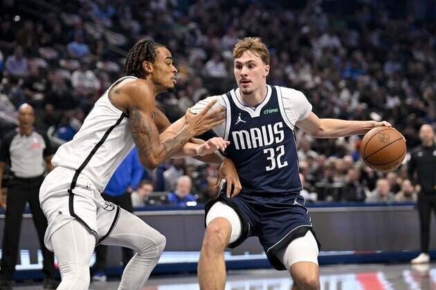 Anthony Davis' all-round effort boosts Mavs over Nets
