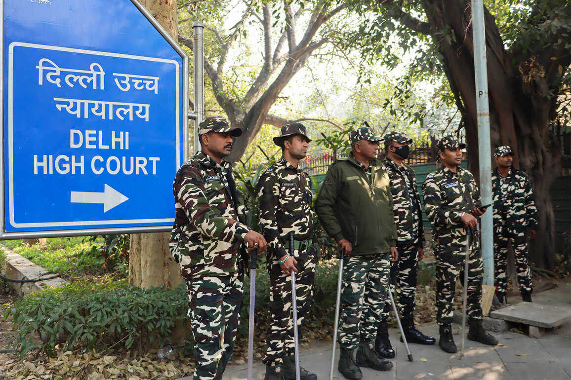 High Court sets aside stay on Delhi Race Club eviction proceedings, says Estate Officer can continue under Public Premises Act