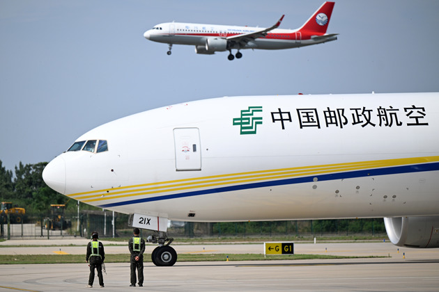 CHINA-HENAN-ZHENGZHOU-LUXEMBOURG-CARGO FLIGHT-INAUGURAL-AIR SILK ROAD (CN)