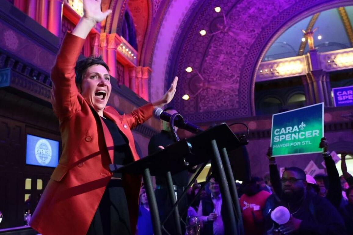 Spencer, inaugurated as mayor, charts plan to fix St. Louis