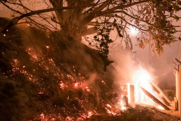 Wildfire Along California&#039;s Big Sur Forces Evacuations