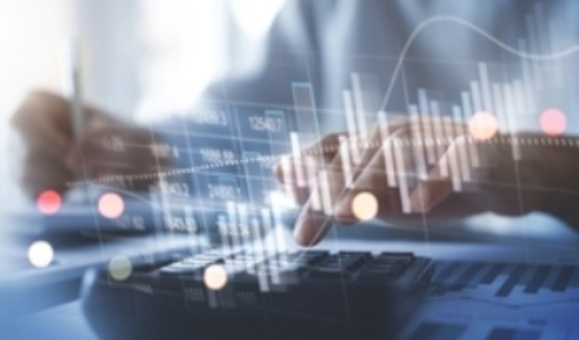 (c) TippaPatt / Shutterstock.com.