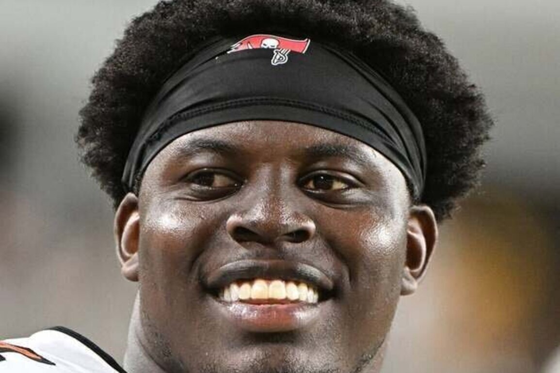 Bucs exercise 5th-year option on DT Calijah Kancey