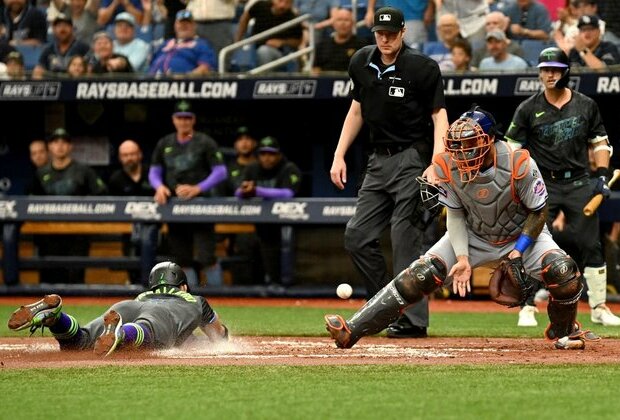 Jonny DeLuca's game-ending triple completes Rays' sweep of Mets