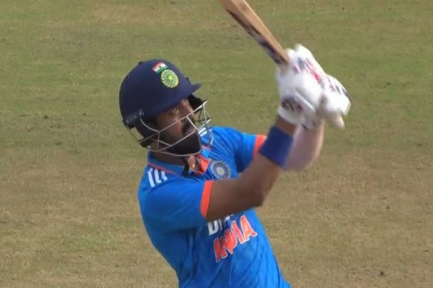 KL Rahul smashes "Klassy" maximum out of the park in Mohali against Australia