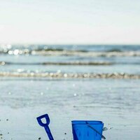 Curious Kids: If you scoop a bucket of water out of the ocean, does it get lower?