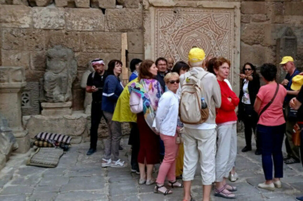 Tourist Groups from the United States and Europe visit Busra Al-Sham