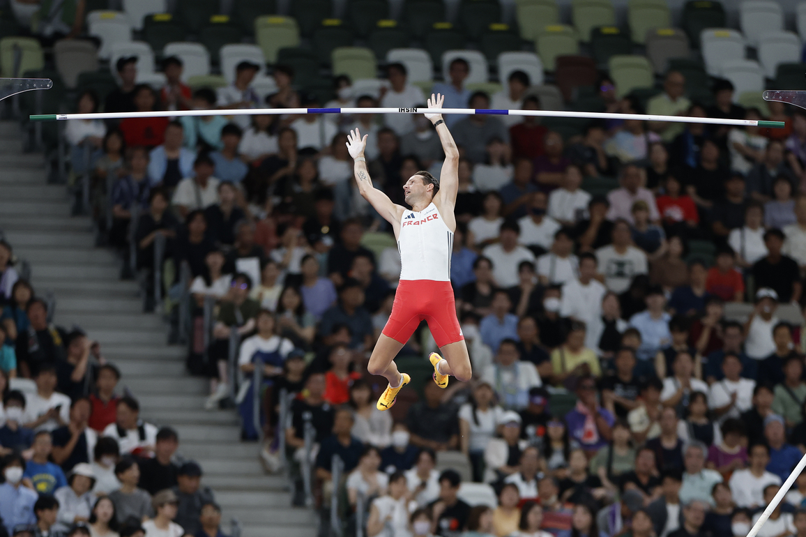 (SP)JAPAN-TOKYO-ATHLETICS-WORLD ATHLETICS CHAMPIONSHIPS-MEN'S POLE VAULT-QUALIFICATION