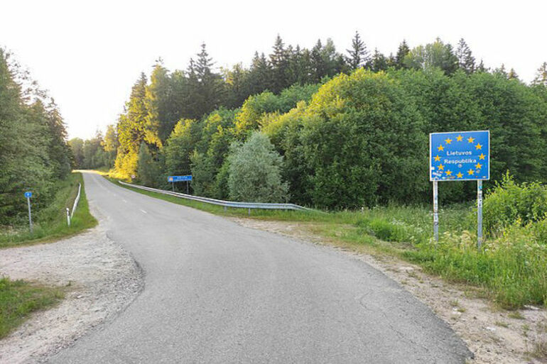 Warsaw responds to migration pressure with new border controls