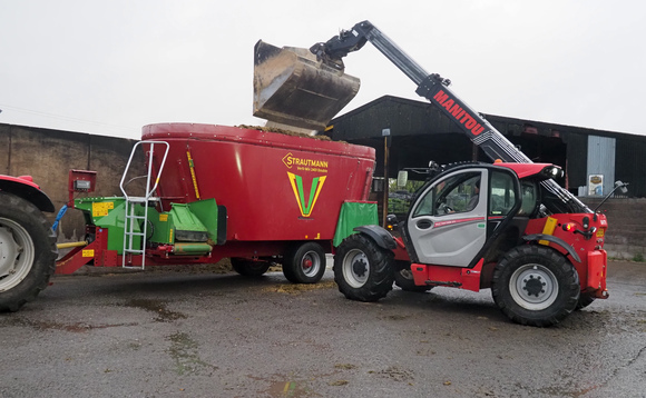 Strautmann diet feeder provides feed for growth