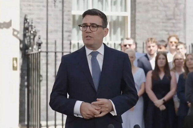 Andy Burnham becomes UK's 7th PM in a decade, says "Needs to show Britain can regain stability once again"