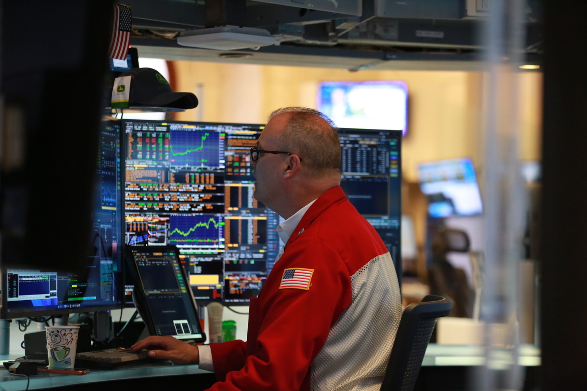 U.S.-NEW YORK-STOCK-RISE-RECORD HIGH