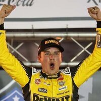 Late charge gives Christopher Bell victory in Trucks race at Bristol