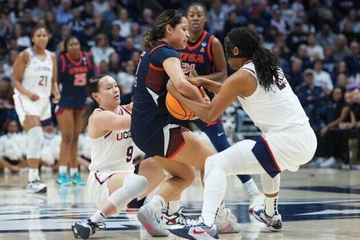Women's NCAA Fort Worth 1 roundup: No. 1 Connecticut opens title defense by routing UTSA