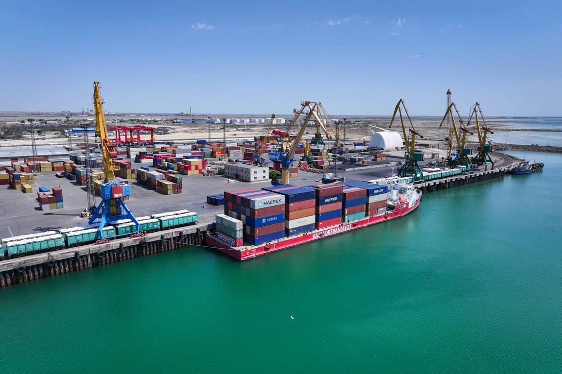 KAZAKHSTAN-AKTAU-PORT