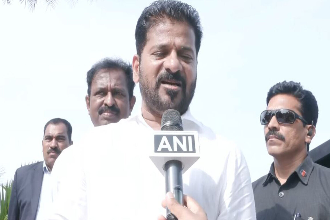 "Pinarayi Vijayan's expiry date is over:" Revanth Reddy alleges "godfather PM Modi is protecting him from all cases"