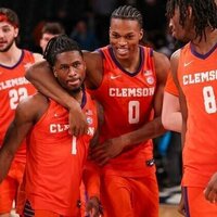 Balanced attack guides No. 22 Clemson past Pitt