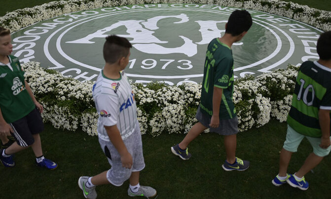 Brazil grieves for football team killed in crash Brazil grieves for football team killed in crash
