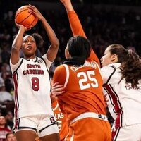 Women's Top 25 roundup: No. 2 South Carolina edges No. 4 Texas