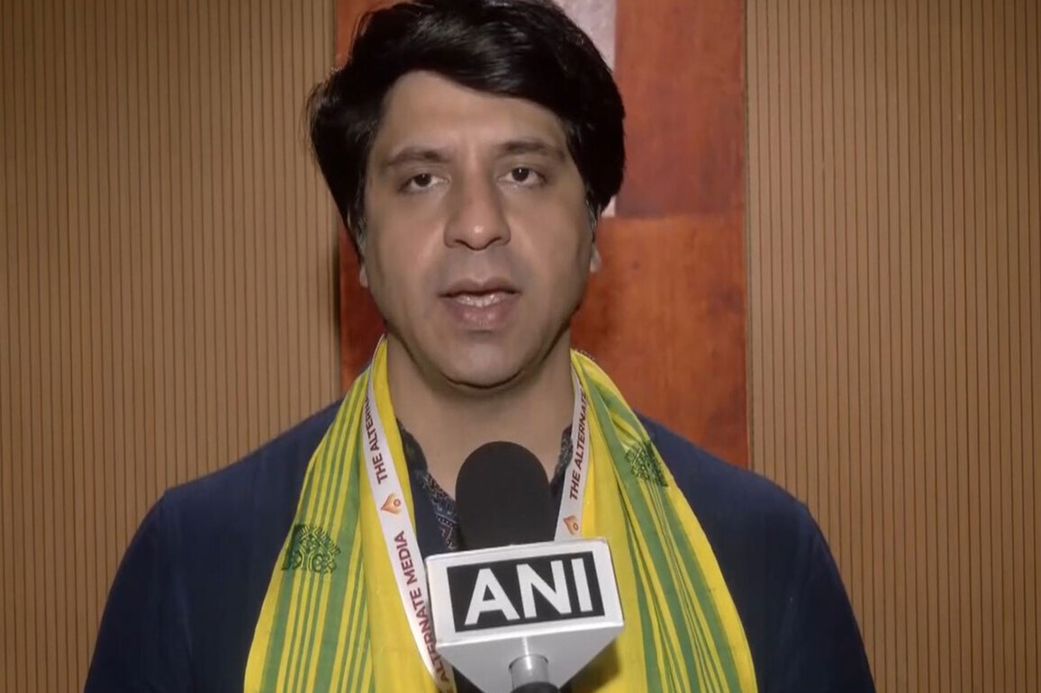 "You are the people who have insulted Kanshi Ram, Ambedkar": BJP's Shehzad Poonawalla slams Rahul Gandhi
